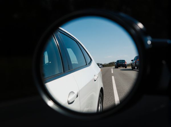 Aspherical vs. Conventional Car Mirrors: What Is the Difference?