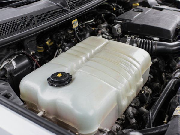 Auxiliary Tank vs. Primary Tank in Car Fuel Systems: What Is the Difference?
