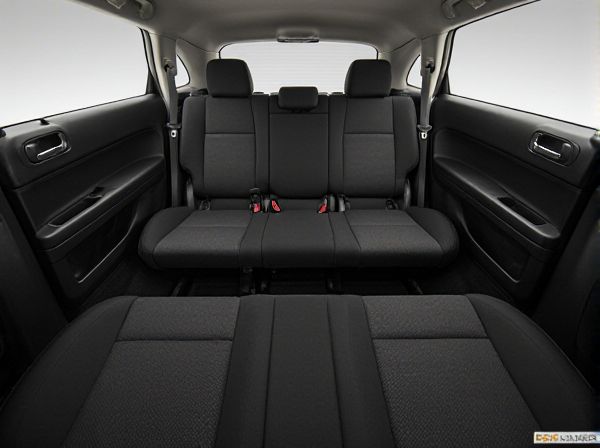 Bucket Seat vs. Bench Seat in Cars: What Is the Difference?