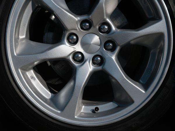 Concave vs. Convex Car Wheels: What's the Difference?