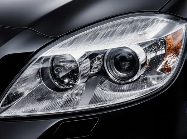 Crystal vs. Plain Car Headlights: What's the Difference?