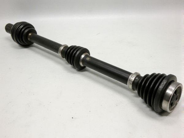 CV Joint Driveshaft vs U-Joint Driveshaft in Cars: What Are the Differences?