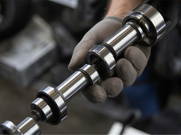 Drop-In vs. Custom Grind Car Camshafts: What's the Difference?