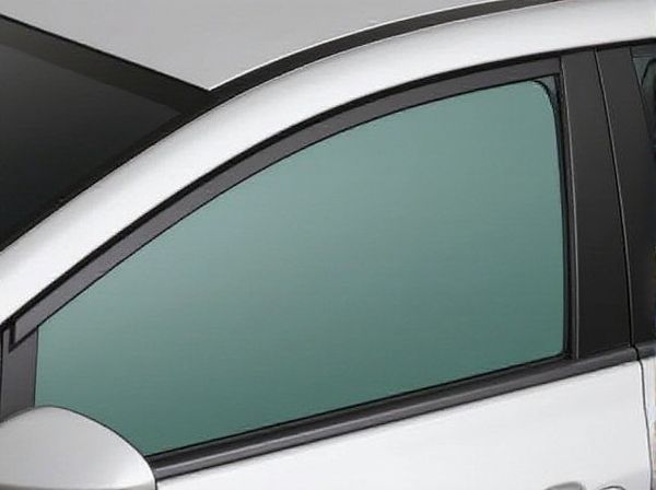 Dual-Pane Glass vs. Single-Pane Glass in Car Windows: What Is the Difference?