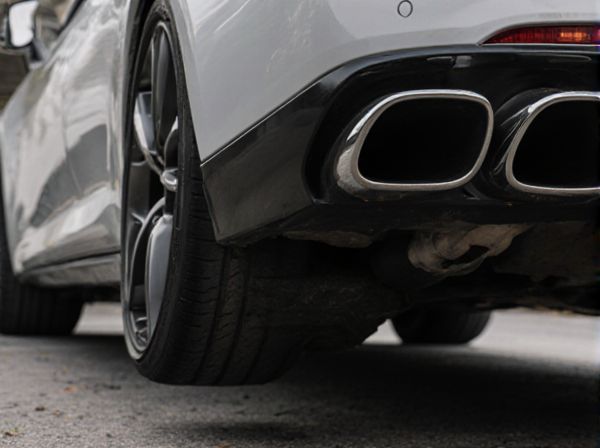 Dumped Exhaust vs. Turned Down Exhaust: What Is the Difference?