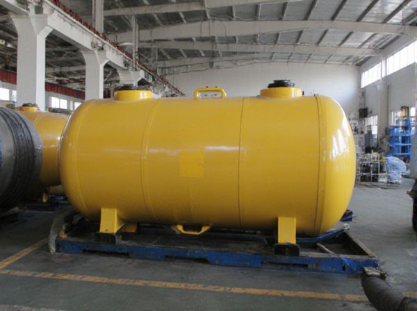 Explosion-Proof Tank vs. Regular Tank in Car Fuel Systems: What Is the Difference?