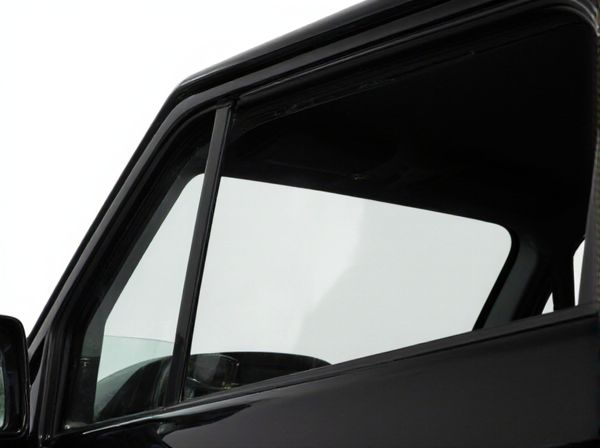Fixed vs. Pop-Out Car Windows: What Is the Difference?