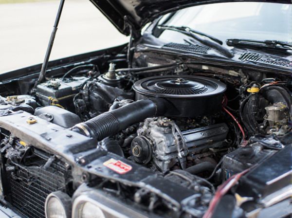 Flat Engine vs. Boxer Engine in Car Engines: What Is the Difference?