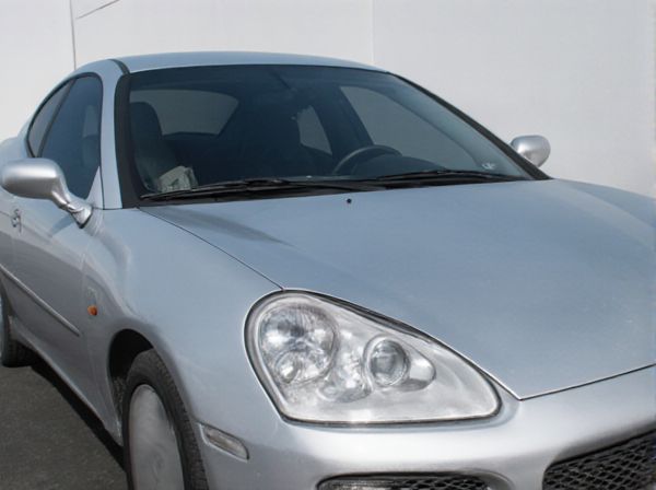 Flat Hood vs. Domed Hood on Cars: What's the Difference?