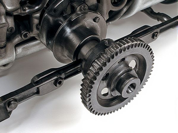 Flat-Plane Crank vs. Cross-Plane Crank in Car Engines: What Is the Difference?