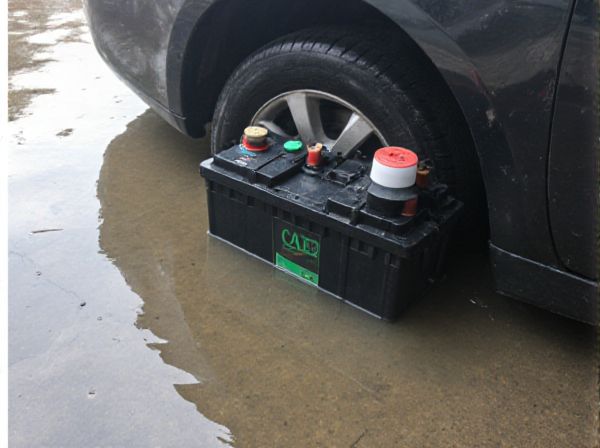 Flooded vs. Sealed Car Batteries: What's the Difference?