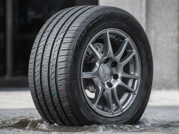 Flotation vs. Standard Car Tires: What Is the Difference?