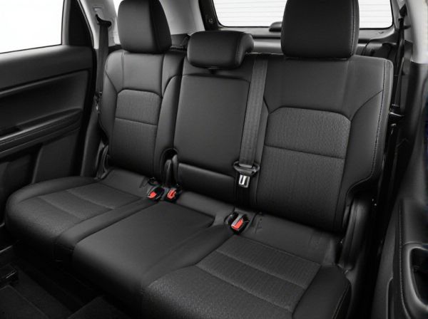 Fold-Flat Seats vs. Non-Folding Seats in Cars: What's the Difference?