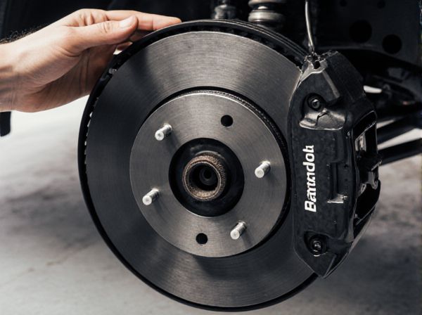 Full Ceramic Rotor vs. Carbon-Carbon Rotor in Car Brakes: What Is the Difference?