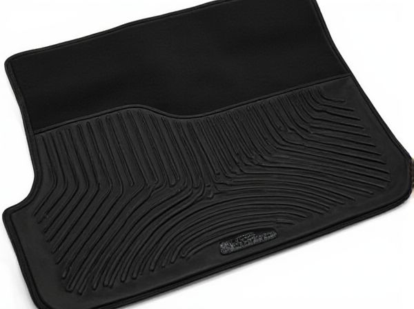 Heel Pad Reinforced Mats vs. Standard Car Floor Mats: What's the Difference?