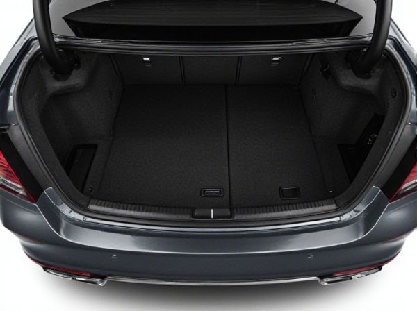 Hidden Compartment vs. Open Compartment in Car Trunks: What's the Difference?