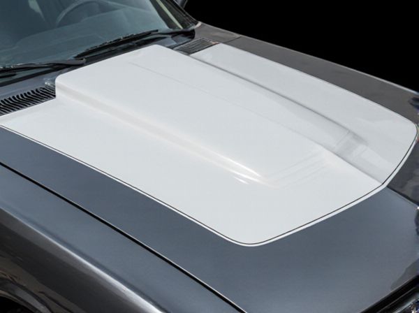 Hood Scoop vs. Shaker Hood: What's the Difference in Car Hoods?