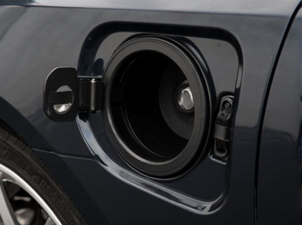 Integrated Filler Neck Tank vs. Remote Filler Tank in Car Fuel Systems: What Is the Difference?