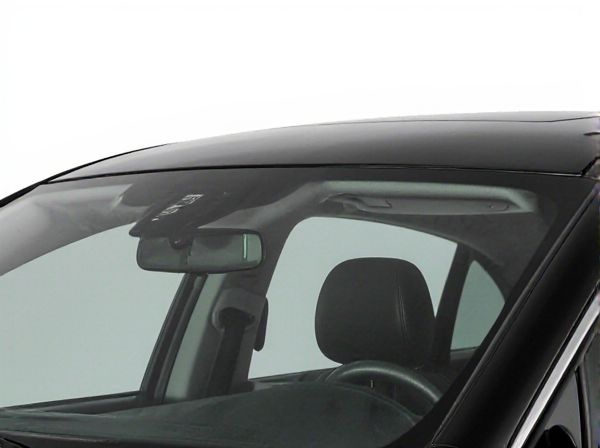 Laminated vs. Tempered Glass in Car Windshields: What Is the Difference?