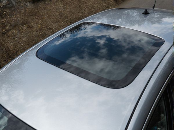 Landau Roof vs. Opera Roof on Car Roofs: What Is the Difference?