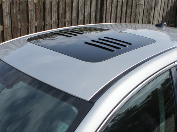 Louvered Roof vs. Smooth Roof in Cars: What Is the Difference?