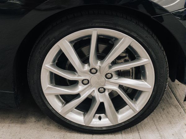 Low Offset vs. High Offset Car Wheels: What's the Difference?