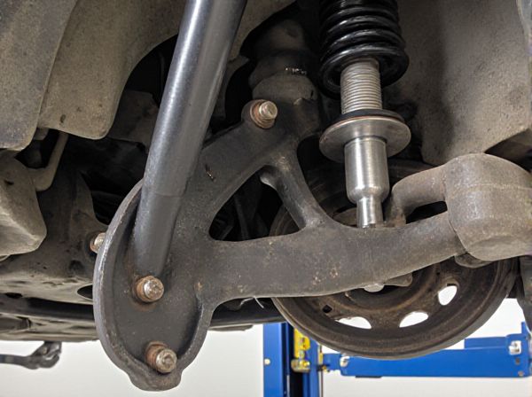 MacPherson Strut vs. Double Wishbone: What Are the Differences in Car Suspension?