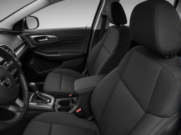 Manual Adjustment Seats vs. Power Adjustment Seats in Cars: What Are the Differences?