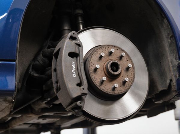 Manual Bias Adjuster vs. Fixed Bias in Car Brakes: What Is the Difference?