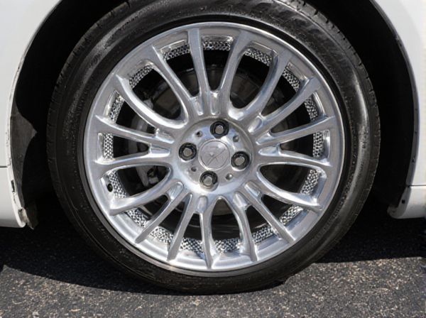 Mesh Wheels vs. Split-Spoke Wheels: What Is the Difference?