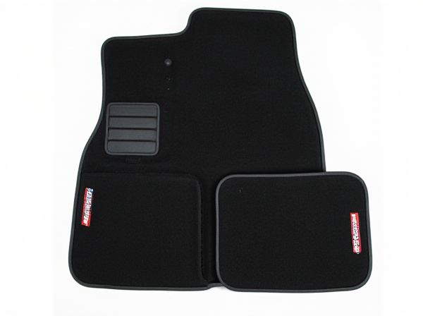 Moulded Mat vs. Flat Mat: What Is the Difference in Car Floor Mats?