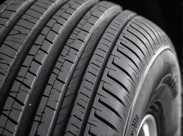 Multi-Radius Tread vs. Single-Radius Tread in Car Tires: What Is the Difference?