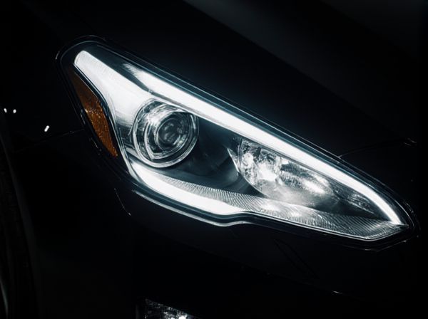 Parabolic vs. Free-Form Car Headlights: What Is the Difference?
