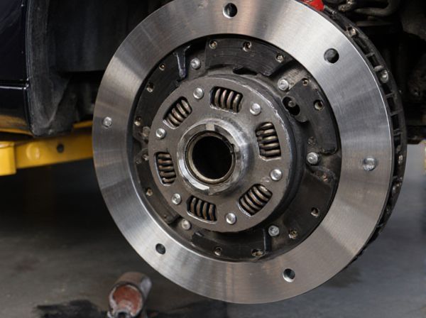 Positive Clutch vs. Friction Clutch in Cars: What Are the Differences?