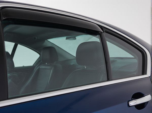 Privacy Glass vs. Tinted Glass in Car Windows: What's the Difference?