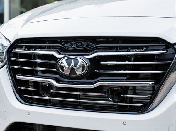 Punch Grille vs. Laser-Cut Grille in Car Design: What Is the Difference?