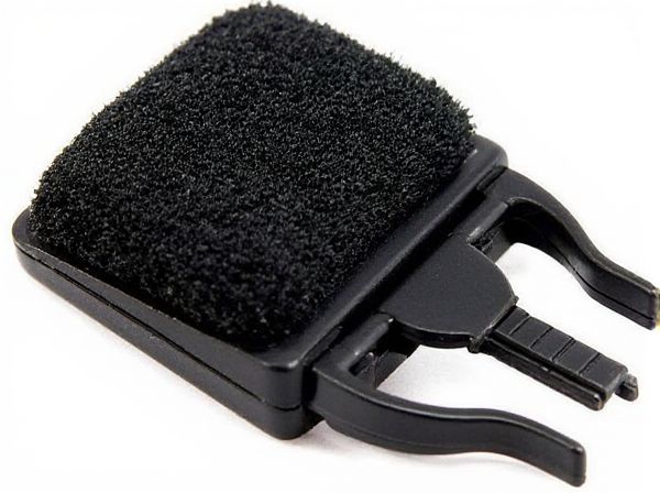Push Clips vs. Hook Fasteners in Car Carpets: What Is the Difference?