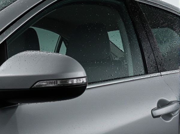 Rain Sensors vs. Manual Operation in Car Windows: What's the Difference?