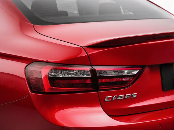 Retrofit Taillight vs. Stock Taillight in Cars: What Is the Difference?