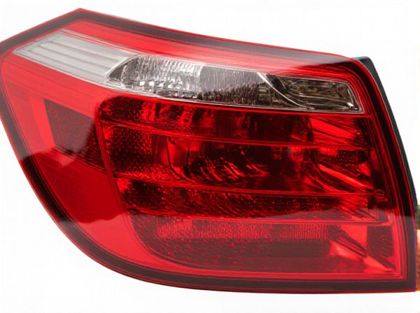 Retrofit vs. Plug-and-Play Car Taillights: What's the Difference?