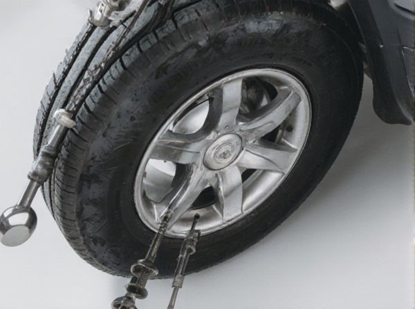 Reverse-Cut Axle vs. Standard-Cut Axle in Car Axles: What Is the Difference?