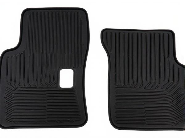 Ribbed Floor Mats vs. Smooth Floor Mats: What's the Difference in Car Floor Mats?