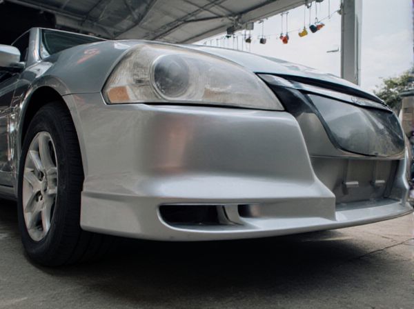 Roll Pan Bumper vs. Standard Bumper in Cars: What Is the Difference?