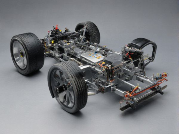 Rolling Chassis vs. Skateboard Chassis in Car Design: What Is the Difference?