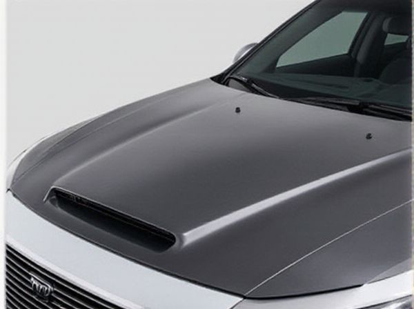Scoop Hood vs. Flat Hood: What Is the Difference in Car Hoods?