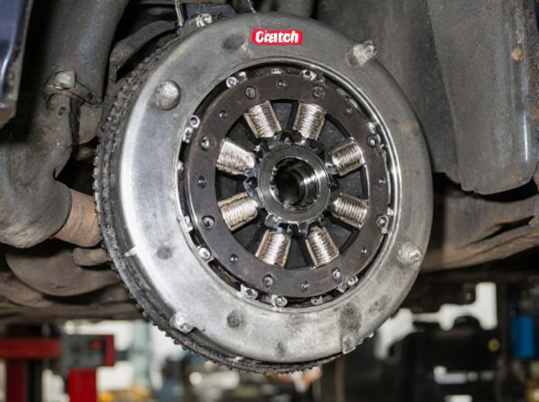 Self-Adjusting Clutch vs. Standard Clutch in Cars: What Is the Difference?