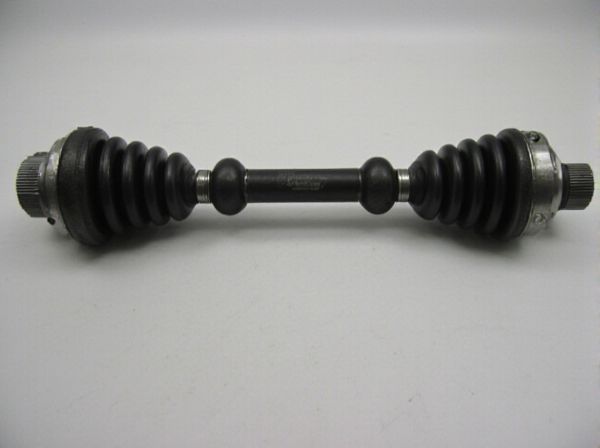 Slip Yoke Driveshaft vs. Fixed Yoke Driveshaft in Car Driveshafts: What Is the Difference?
