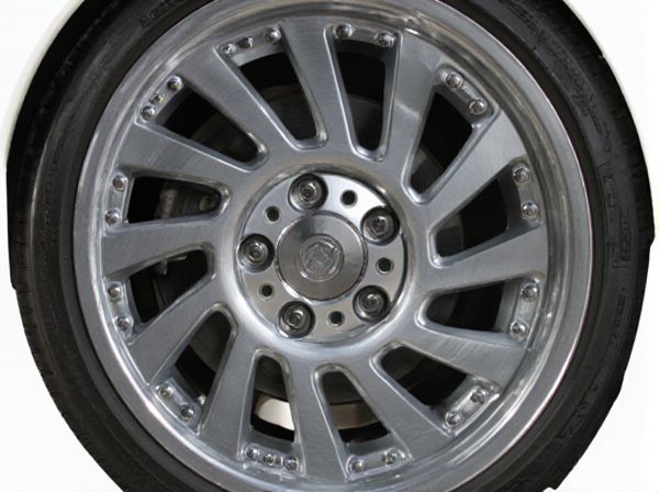 Slotted vs. Drilled Car Wheels: What Is the Difference?