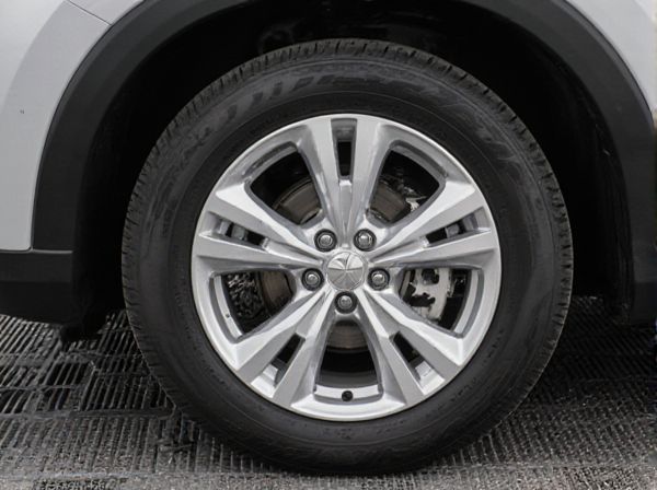 Slotted Wheels vs. Mesh Wheels in Cars: What Are the Differences?
