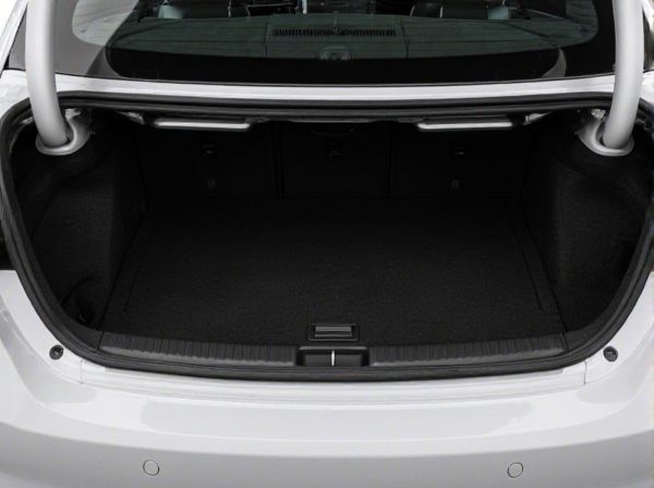 Soft-Close Trunk vs. Standard-Close Trunk: What's the Difference?